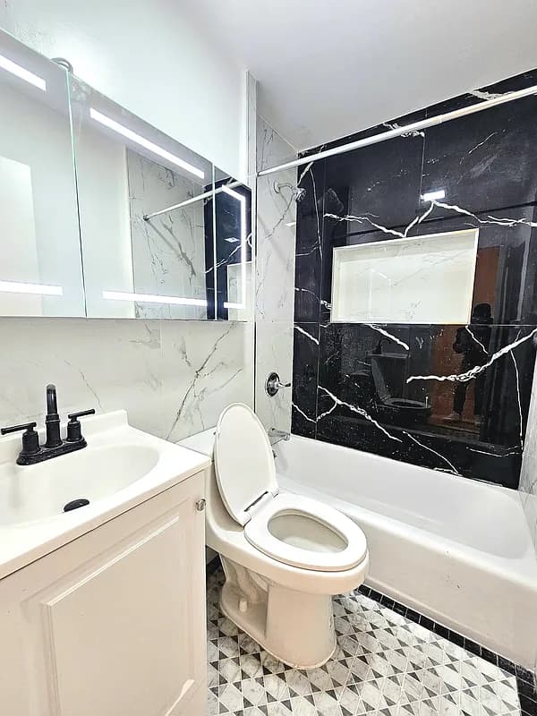 Entire apartment in Upper West Side, Manhattan — photo 3 of 7