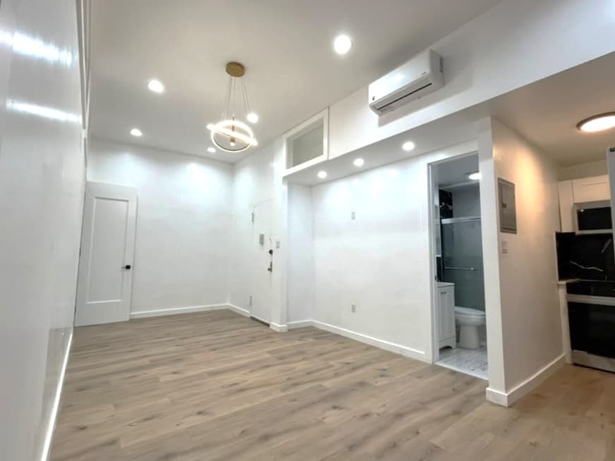 Entire apartment in Upper West Side, Manhattan — photo 7 of 7