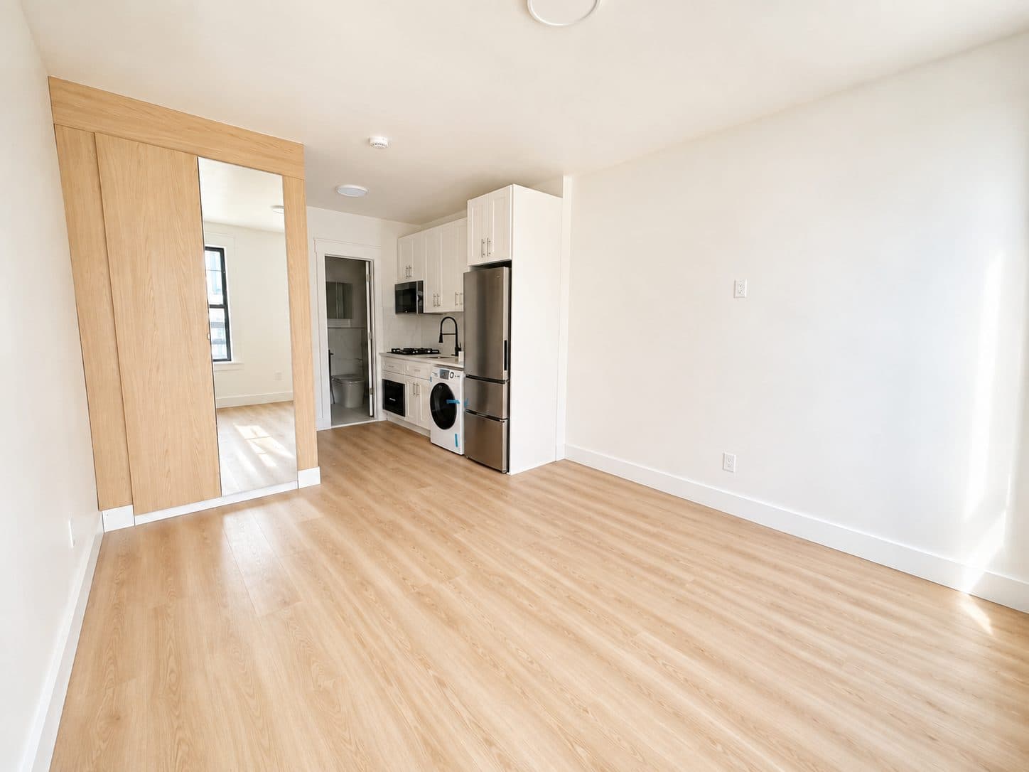 Entire apartment in Chelsea, Manhattan — photo 1 of 5