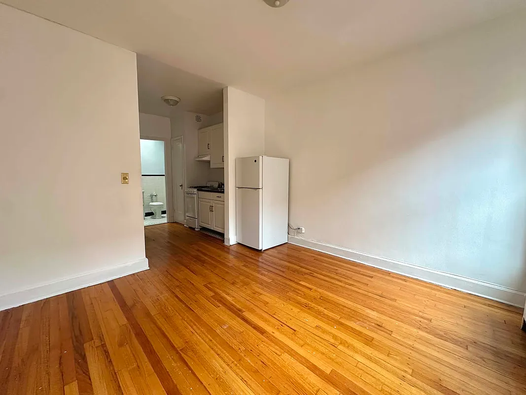 Entire apartment in Chelsea, Manhattan — photo 4 of 4